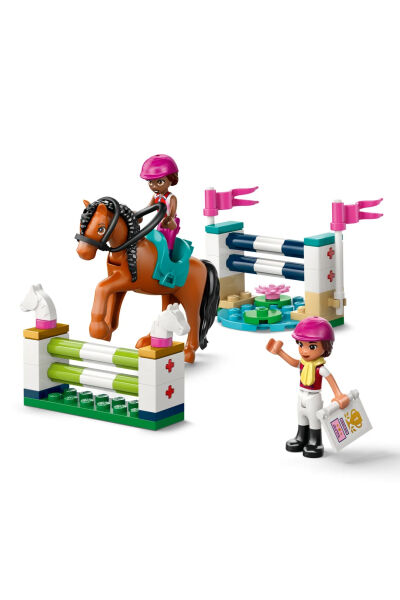 LEGO Friends At Ahırı ve Binicilik Akademisi 42688