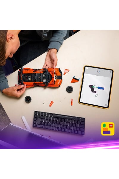 LEGO Technic Bugatti Chiron Pur Sport Hiper Araba 42222