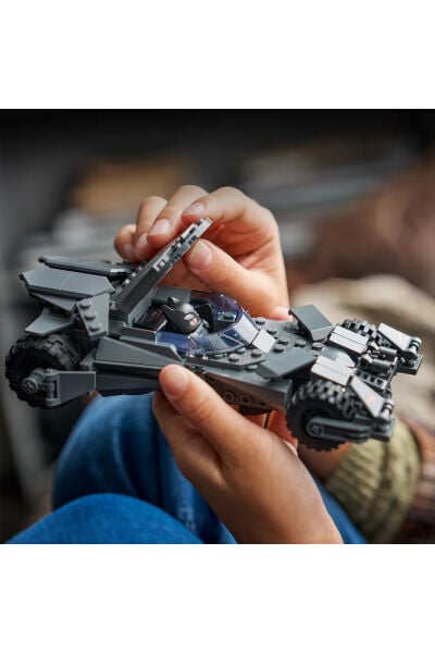 LEGO DC Batman ve Superman Batmobile 76331