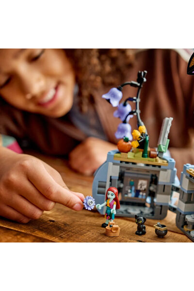 LEGO Disney Sally’nin Saksısı 43288