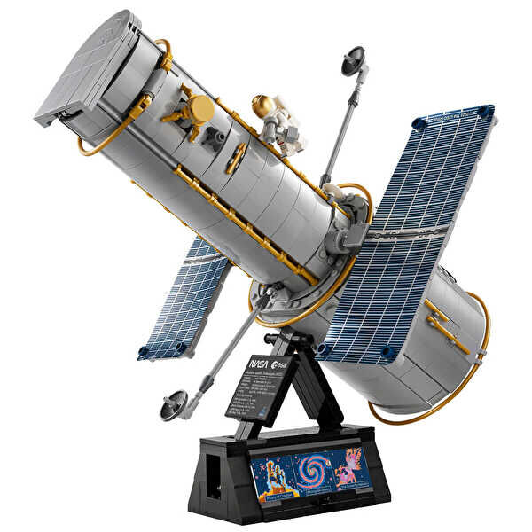 LEGO Icons Hubble Teleskobu 11382
